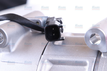 Компрессор кондиционера NISSENS 890040